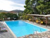 Kamelia-pool-area