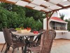 Outdoor-dining-area